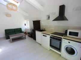 La Bastide De Queyran, hotel in La Palud sur Verdon