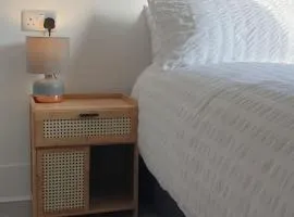 Deluxe Double Ensuite near Portslade Station