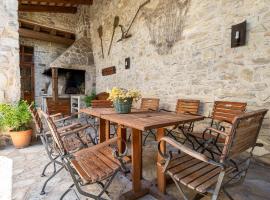 El Clos 2、Conesaのホテル