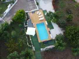 Trullo Vito with pool