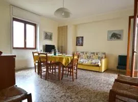 Trilocale In Centro a 50 Mt Mare