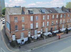 The Albert Hotel, hotelli kohteessa Gloucester