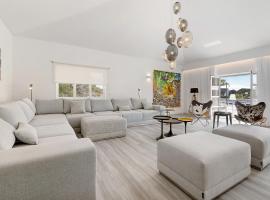 Soltroia Beach Court -Heated Pool, hotel com banheiras de hidromassagem em Troia