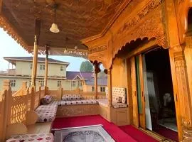 De Noor houseboats-Luxury stay in