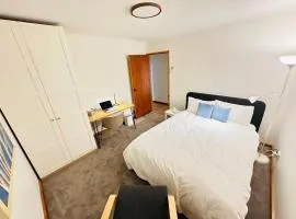 1B1B Private Studio near Doncaster Westfield