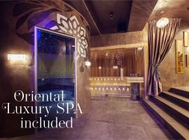 Hotel Golden Key, 4 Stars Superior, ξενοδοχείο με υδρομασάζ σε Nitra