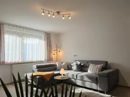 Geräumiges, heimeliges Apartment im Buhlbachtal mit Wintergarten, Stellplatz & mehr