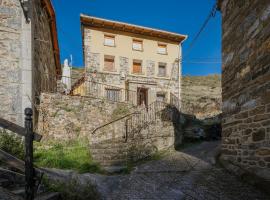 La Casa De Sara, hotel in Llánaves de la Reina