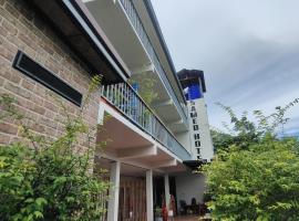 Samed Hotel, posada u hoster&iacute;a en Ko Samet