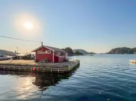 Beautiful Apartment In Korshamn With House Sea View