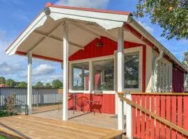 1 Bedroom Awesome Home In Blomstermåla