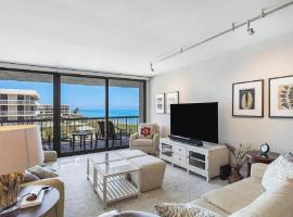 Oceanfront 2 Bedroom Condo with Resort Amenities, condo in South Palm Beach
