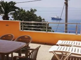 1 Bedroom Amazing Apartment In Omis