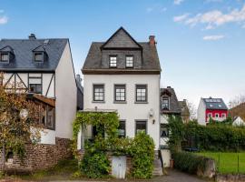 Charmantes Ferienhaus nahe Moselufer, hotel in Nehren