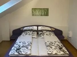 MB I Free Parking I Self Check in