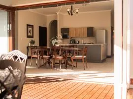 Peaceful Home In Richmond Hill