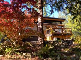 Little Cabin in Middlepoint, hotel in Halfmoon Bay