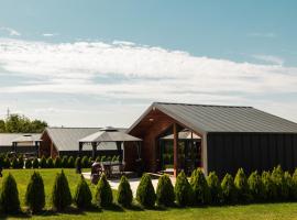 Alexandra Family Estate, self-catering accommodation sa Samoranovo