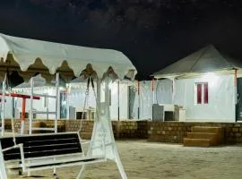 Royaal Exotic Family Luxry Resort And Camp