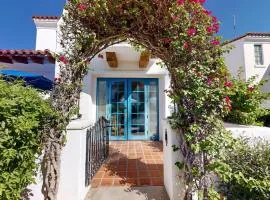 SV103 Spa Villa 1 Bedroom Near to Pool Hot Tub