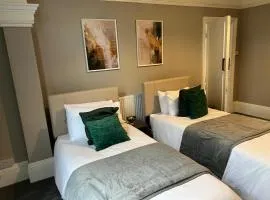 Spacious 7-Bedroom Victorian House