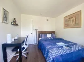 Pomona Cozy Queen Bedroom