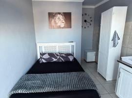 Lion's Cave 2, hotel in Mossel Bay