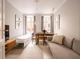 Amazing Apartment in Urban Neighborhood