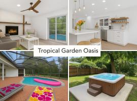 Tropical Garden Oasis, Pool & Hot Tub near Beach!, viešbutis mieste Danidinas