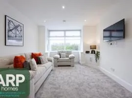 3 Bed House, Free Parking, Garden