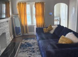 Vintage Meets Modern -Entire Home 20mins from Chicago、キャルメット・シティのホテル