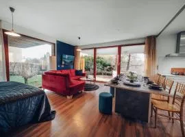 Design Architect Villa with 2 Apartments