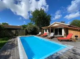 Maison Des Lauriers à Andernos with heated pool