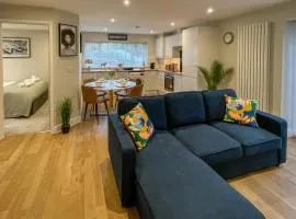 Luxury 1 bed new-build house near Science & Business parks