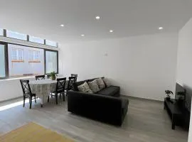 T4 Furadouro with sea view