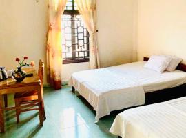 Khách sạn phong châu sốp cộp, hotel in Sơn La