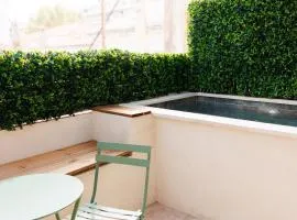 Suite Cigale Bleue avec terrasse et piscine à Antibes