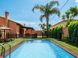 Villa Marta Clara, hotel en Conil de la Frontera