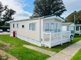 3 Bedroom Caravan FH24, Fairway, Sandown, Isle of Wight