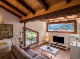 Mansarda con vista lago, hotel v destinácii Sulzano