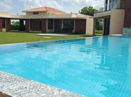 Sunnyside Farmhouse, khách sạn ở Ahmedabad