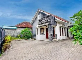 OYO 94851 Watulumpang 1 Guest House