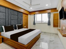 Hotel O Anand guest house, ξενοδοχείο σε Vastral