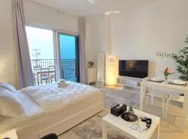 F1 - Lily Studio Waters Edge Yas Island Theme Parks, Canal and Pool View