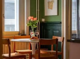 Little Gallery - Central - Baselcard - 10 min to SBB