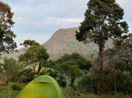 Tent Stay Paithalvillage, khu cắm trại ở Jāmb