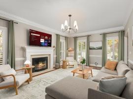 HotTub, FirePit, Basketball, 15 Min To Sedgefield, ξενοδοχείο σε Greensboro