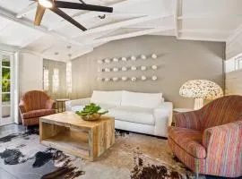 Adobe Cottage at Speakeasy Hotel - Adults Only