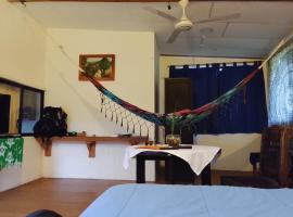 Shark House, hotel em Bellavista