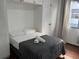 Espaçoso apartamento perto Centro Sul e hospitais